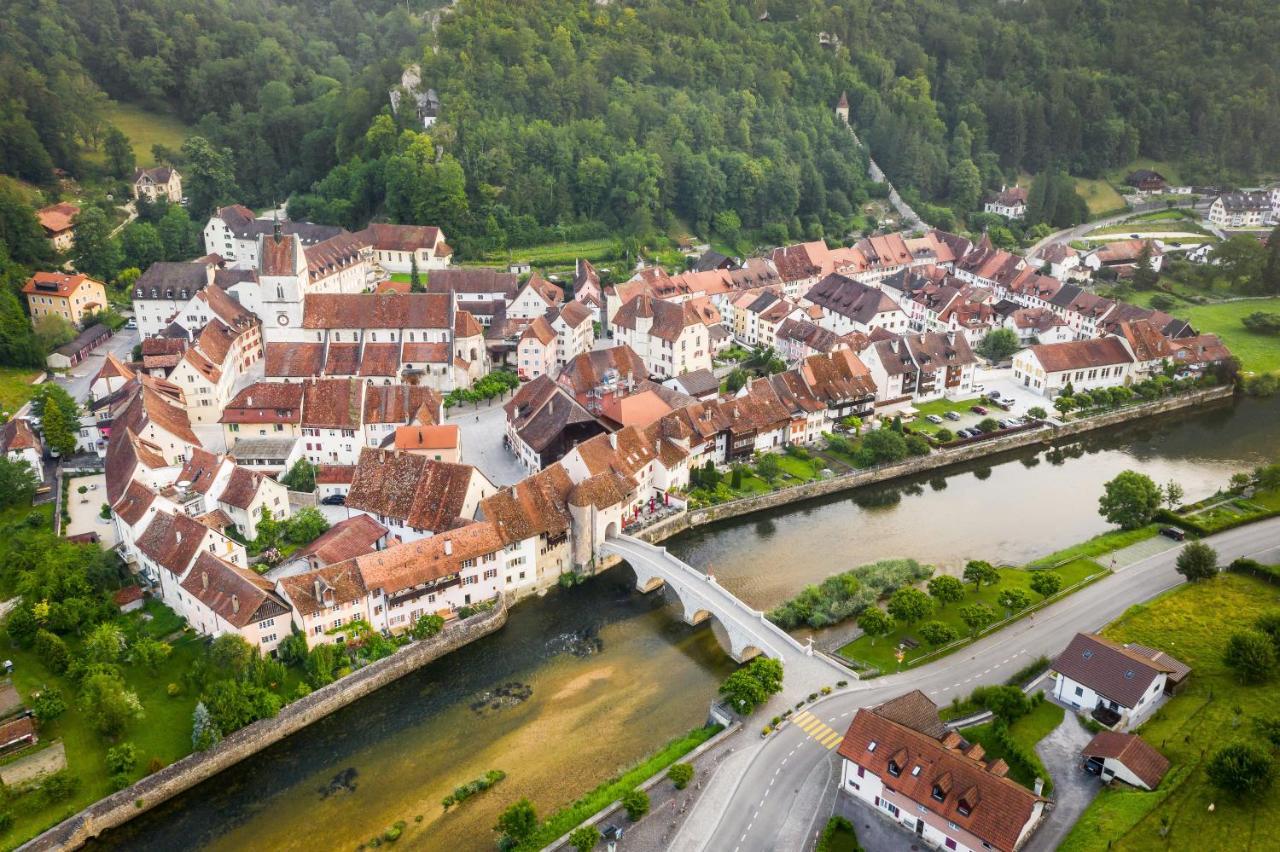 Peanut Medieval Lodge Сент-Юрсен Екстер'єр фото