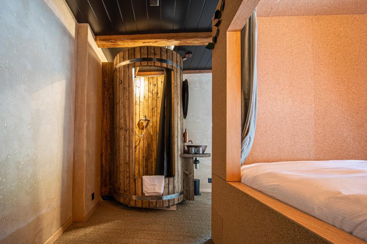 Peanut Medieval Lodge Сент-Юрсен Екстер'єр фото