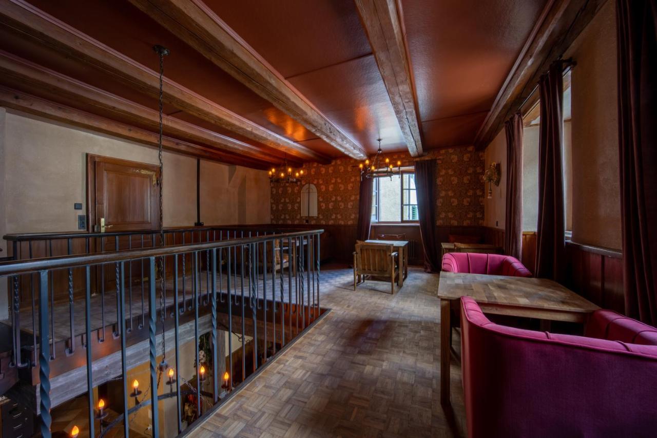 Peanut Medieval Lodge Сент-Юрсен Екстер'єр фото