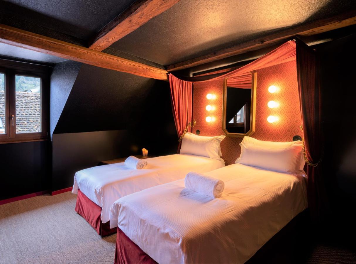 Peanut Medieval Lodge Сент-Юрсен Екстер'єр фото