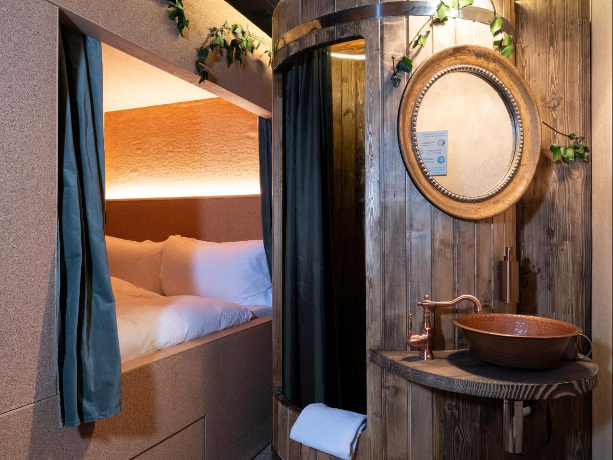 Peanut Medieval Lodge Сент-Юрсен Екстер'єр фото