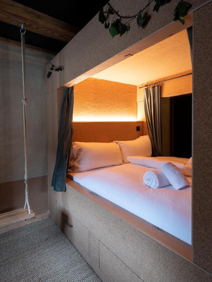 Peanut Medieval Lodge Сент-Юрсен Екстер'єр фото